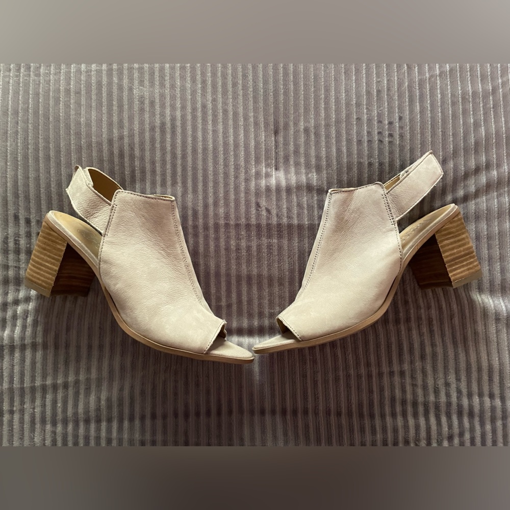 Franco Sarto Helix Cashmere style shoe
